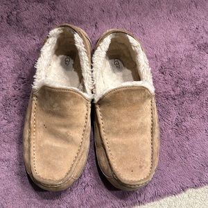 UGG Men’s slippers sz 12